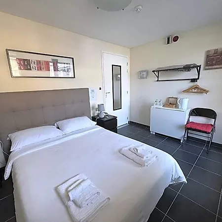 Hotel De France Et De Russie Thiviers